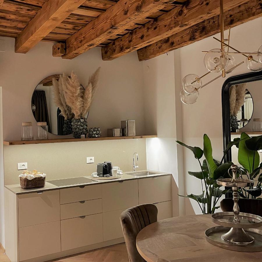 Elegance Room - Aparta & Suite - Automatized Apartment Bassano del Grappa Buitenkant foto