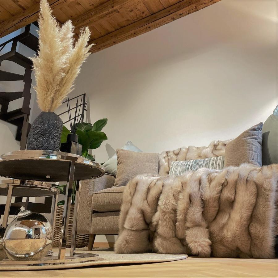 Elegance Room - Aparta & Suite - Automatized Apartment Bassano del Grappa Buitenkant foto